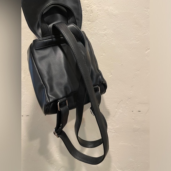 Black Backpack Purse NWOT - Picture 4 of 7